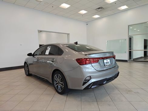 Used 2024 Kia Forte GT-Line w/ GT-Line Premium Package FWD image 5