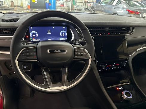 Certified 2023 Jeep Grand Cherokee L Laredo w/ Luxury Tech Group I image 16