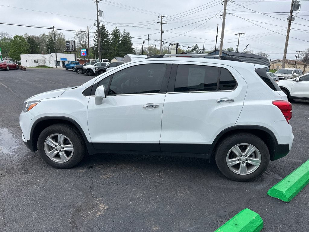 Used 2019 Chevrolet Trax LT w/ LT Convenience Package AWD/4WD image 4