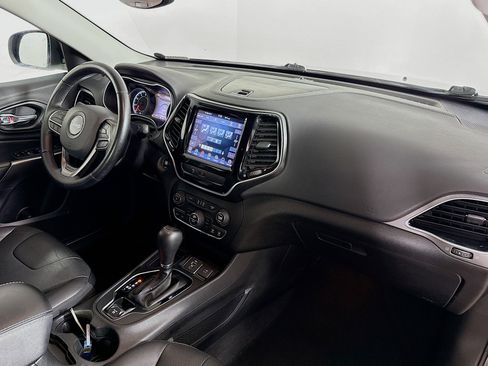 Used 2020 Jeep Cherokee Limited image 37