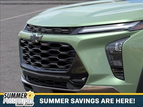 New 2026 Chevrolet Trax ACTIV w/ Sunroof Package FWD image 13