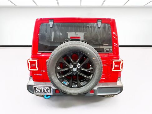 Used 2023 Jeep Wrangler Sahara image 5