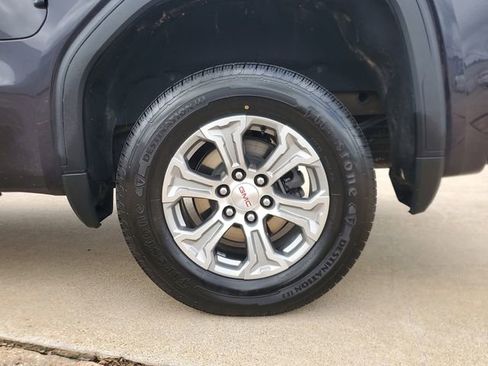 Used 2024 GMC Sierra 1500 SLT image 8