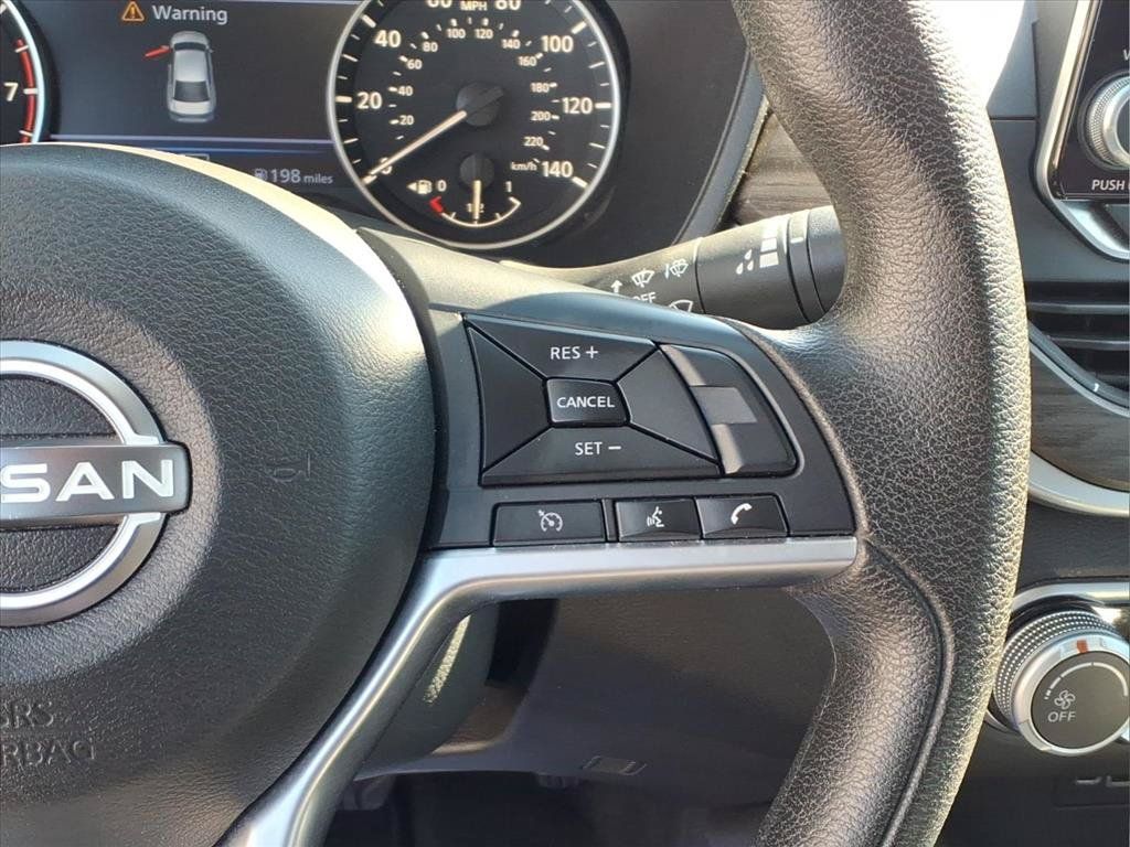 Used 2025 Nissan Altima 2.5 SV AWD/4WD image 12
