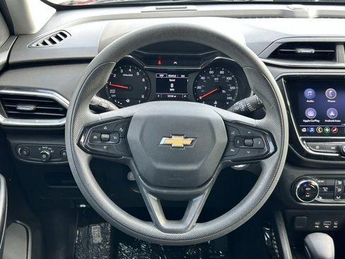 Used 2023 Chevrolet TrailBlazer LT w/ Convenience Package image 12