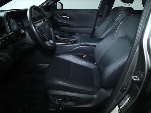 Certified 2023 Toyota Tacoma SR AWD/4WD image 19