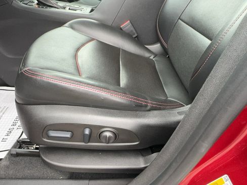 Certified 2023 Chevrolet Equinox RS w/ RS Leather Package AWD/4WD image 17