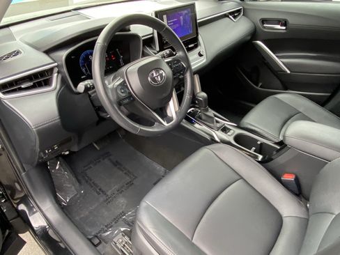 Certified 2024 Toyota Corolla Cross XLE w/ Convenience Package FWD image 26