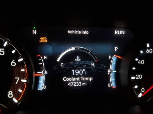 Used 2025 Jeep Compass Limited image 15