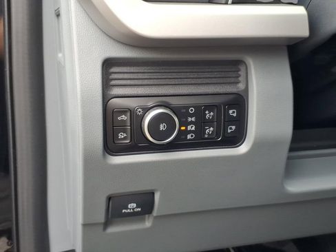 New 2026 Ford F350 XLT w/ XLT Premium Package AWD/4WD image 19