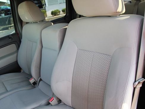 Used 2010 Ford F150 XLT AWD/4WD image 5