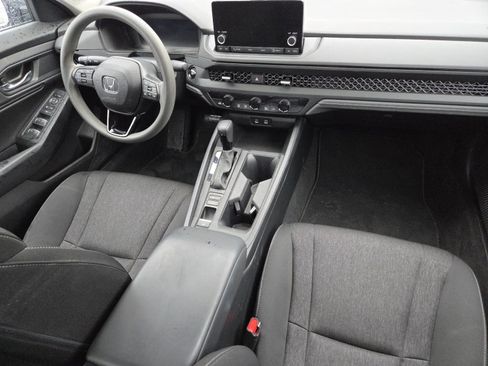 Used 2023 Honda Accord EX image 23