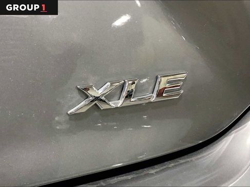 Used 2025 Toyota Camry XLE AWD/4WD image 10