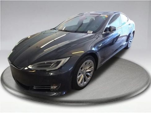 Used 2018 Tesla Model S 100D AWD/4WD image 11