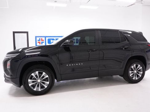 New 2026 Chevrolet Equinox LT AWD/4WD image 10