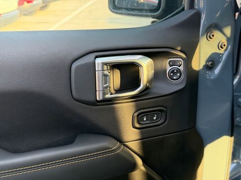 New 2026 Jeep Gladiator Sport image 13