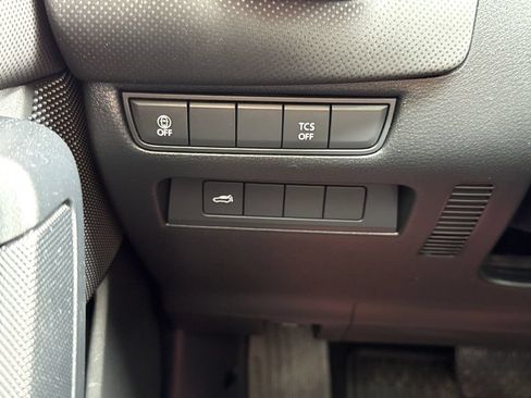 Used 2025 MAZDA CX-50 AWD 2.5 S w/ Weather Package image 32