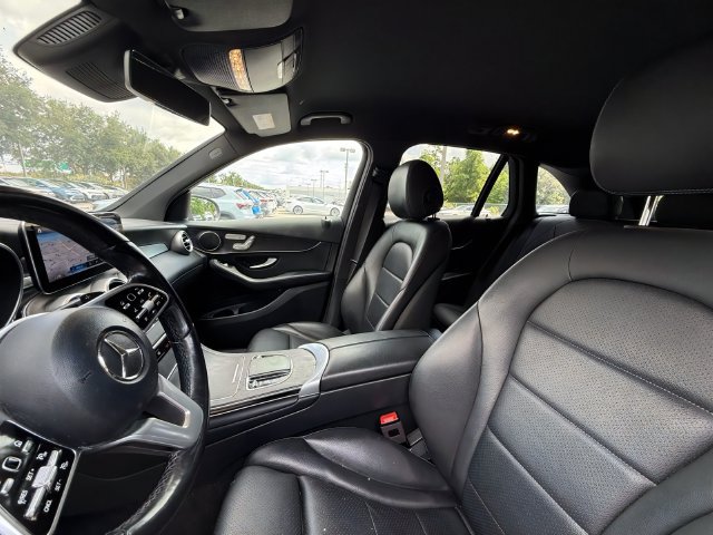 Used 2022 Mercedes-Benz GLC 300 4MATIC w/ Multimedia Package Lite image 23