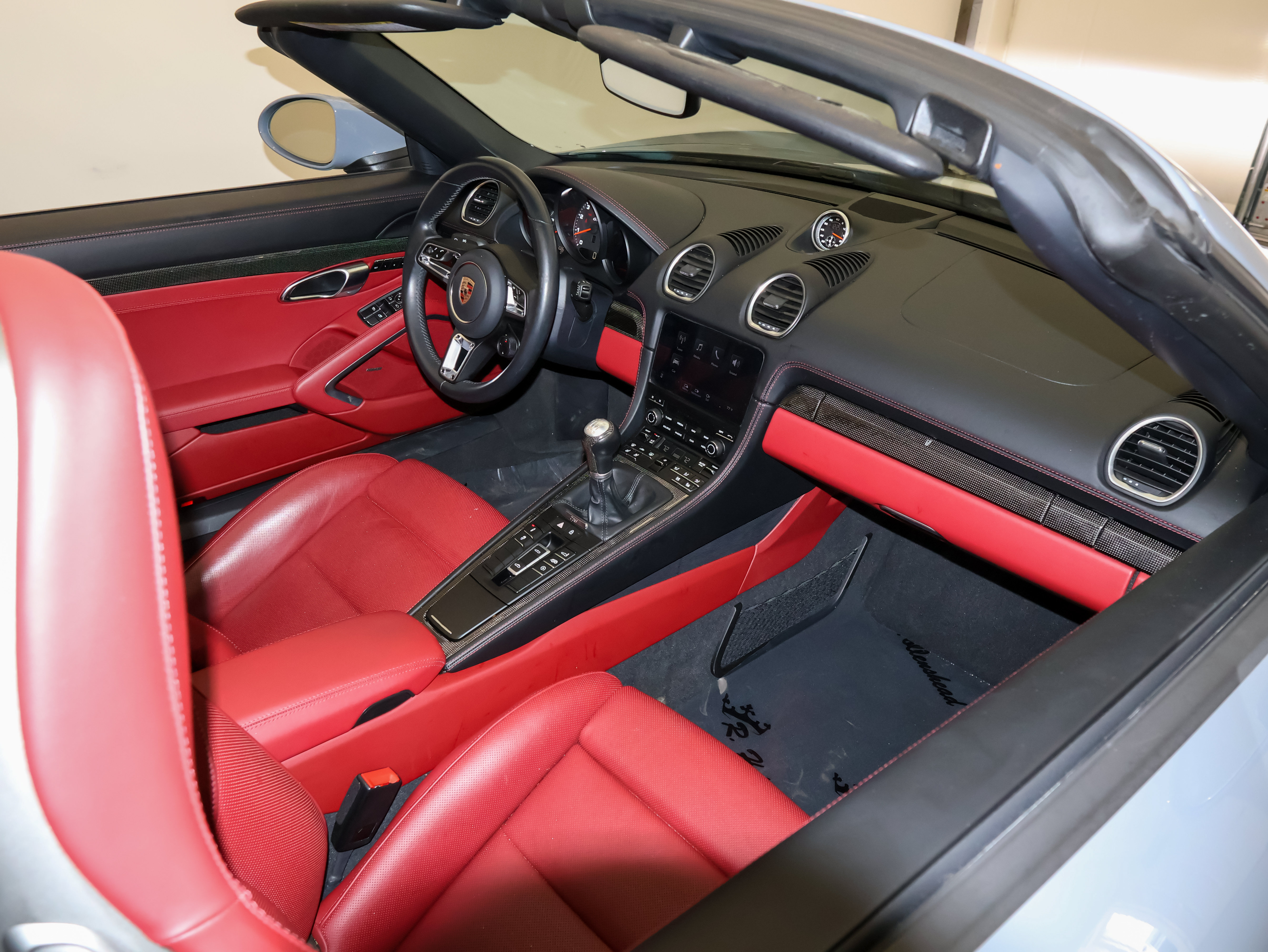 Used 2024 Porsche 718 Boxster GTS RWD image 22