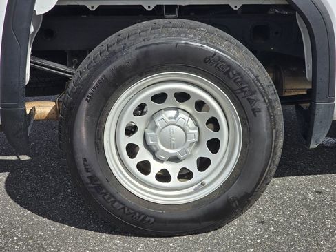 Certified 2024 GMC Sierra 1500 Pro w/ Pro Value Package image 12