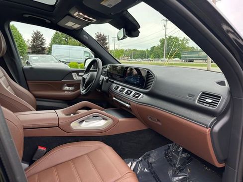 Used 2026 Mercedes-Benz GLS 450 4MATIC image 26