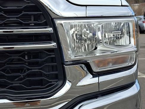 Used 2024 RAM 2500 Tradesman w/ Chrome Appearance Group image 9