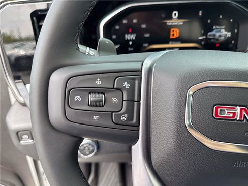 New 2026 GMC Sierra 1500 SLT w/ SLT Premium Plus Package AWD/4WD image 22