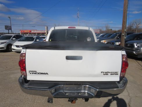 Used 2006 Toyota Tacoma PreRunner image 6
