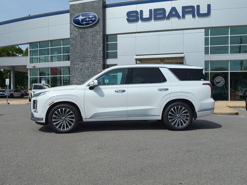 Used 2025 Hyundai Palisade Calligraphy image 4