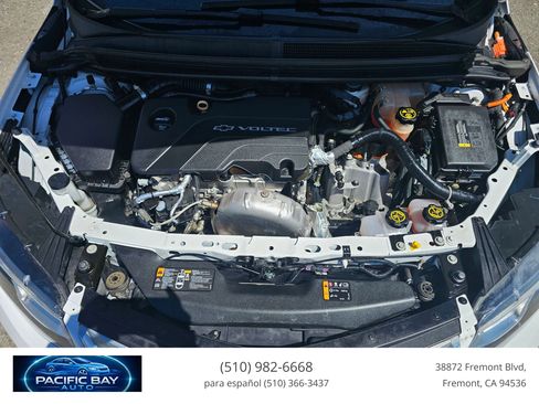 Used 2018 Chevrolet Volt LT FWD image 24