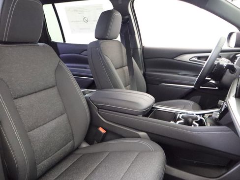 New 2026 Chevrolet Traverse LT w/ Driver Confidence Package FWD image 21