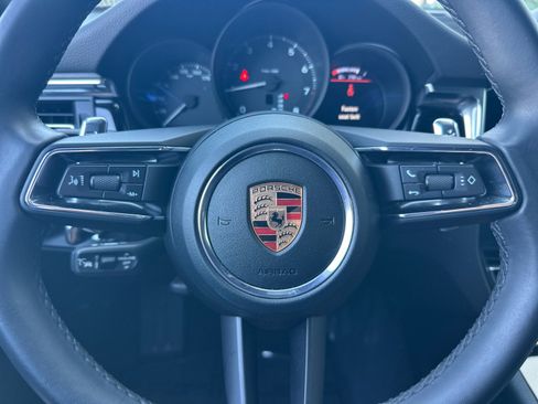 Certified 2026 Porsche Macan AWD/4WD image 23