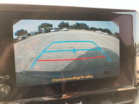 Used 2025 Toyota Corolla LE FWD image 10