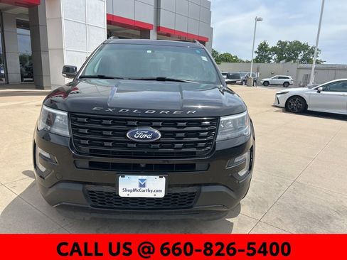 Used 2017 Ford Explorer Sport w/ Equipment Group 401A AWD/4WD image 3