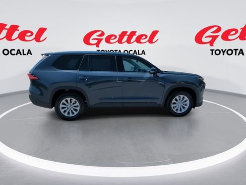 Used 2024 Toyota Grand Highlander Limited image 9