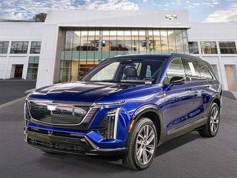 Used 2026 Cadillac Vistiq Sport image 5