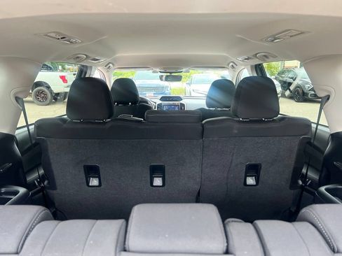 Used 2022 Subaru Ascent Premium w/ Convenience Package AWD/4WD image 13