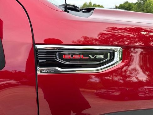 Used 2024 GMC Sierra 1500 Denali w/ Denali Reserve Package AWD/4WD image 3