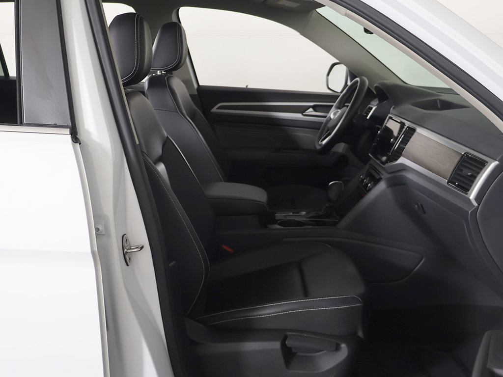 Used 2023 Volkswagen Atlas SE w/ Black Wheel Package FWD image 26