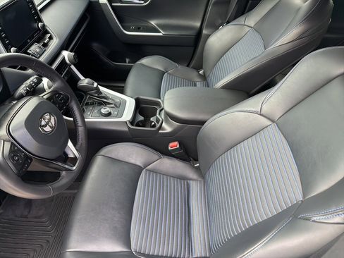 Used 2021 Toyota RAV4 XSE image 8