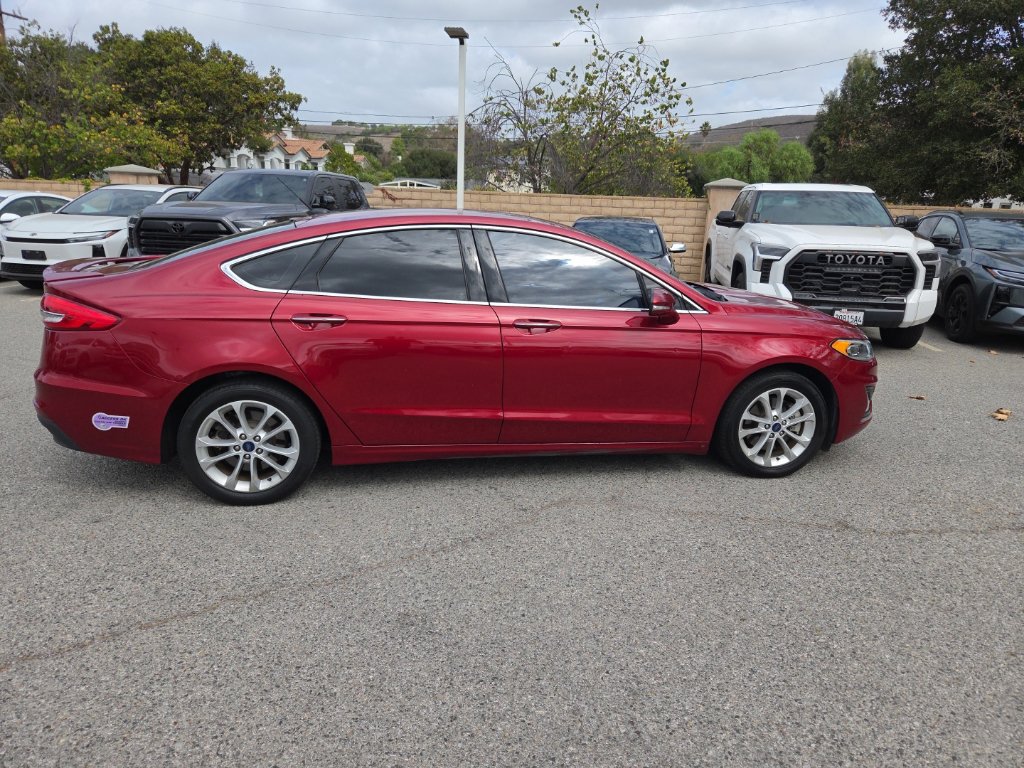 Used 2019 Ford Fusion Energi Titanium FWD image 6