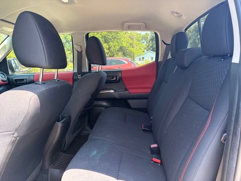 Used 2023 Toyota Tacoma SR5 RWD image 13