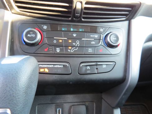 Used 2017 Ford Escape SE w/ SE Cold Weather Package image 17