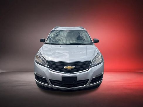 Used 2016 Chevrolet Traverse LS FWD image 8