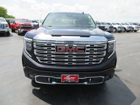 Certified 2023 GMC Sierra 1500 Denali AWD/4WD image 11