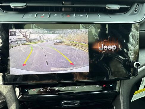 New 2026 Jeep Grand Cherokee Laredo image 24