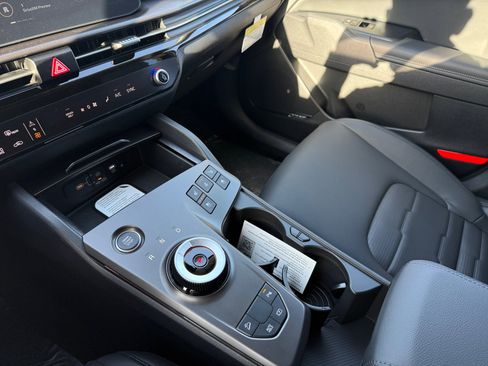 New 2026 Kia Sportage SX Prestige image 13