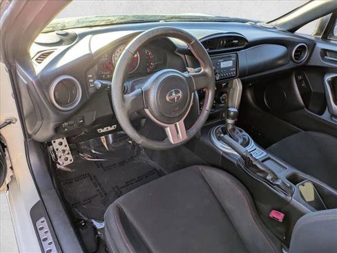 Used 2013 Scion FR-S image 11