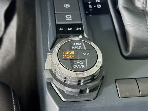 Used 2025 Toyota Tacoma TRD Off-Road image 26