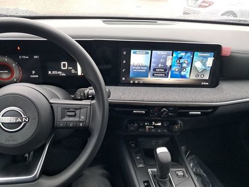 New 2026 Nissan Kicks SV w/ Cold Weather Package image 18